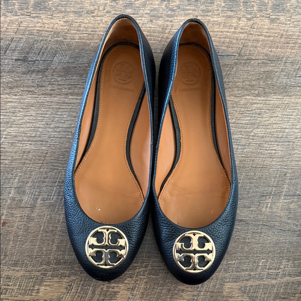 Tory Burch Black Leather Ballet Flats with Gold Medallion